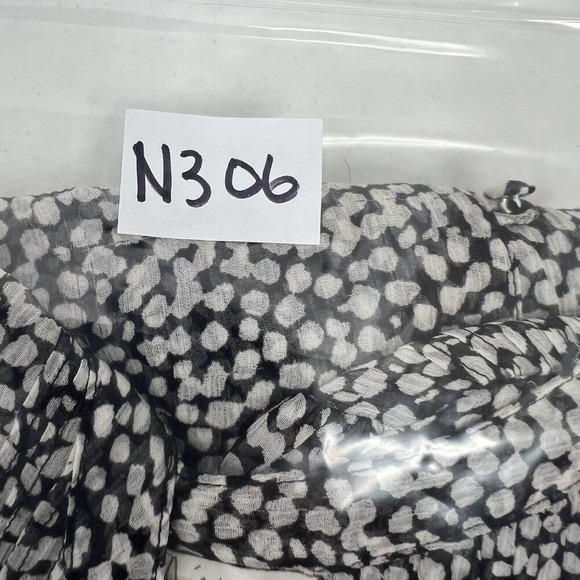 Joie Size XS Button Up Blouse Silk Laurel Sheer Caviar Abstract Dot Print V-Neck - Picture 12 of 12